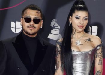 Cazzu presume su embarazo junto a Nodal